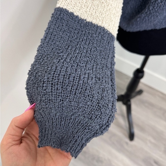 Debut Knit Oversized Bubble Sleeve Sweater XS - Picture 4 of 8